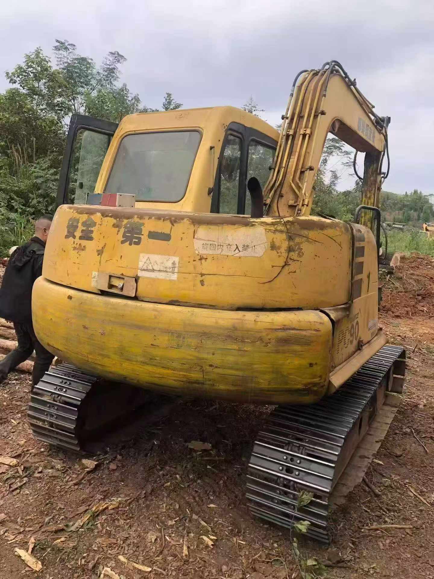 Buy Komatsu PC60 Used Excavator / 2