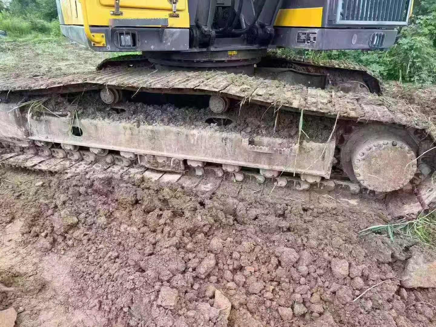Buy Volvo EC240 Used Excavator / 8