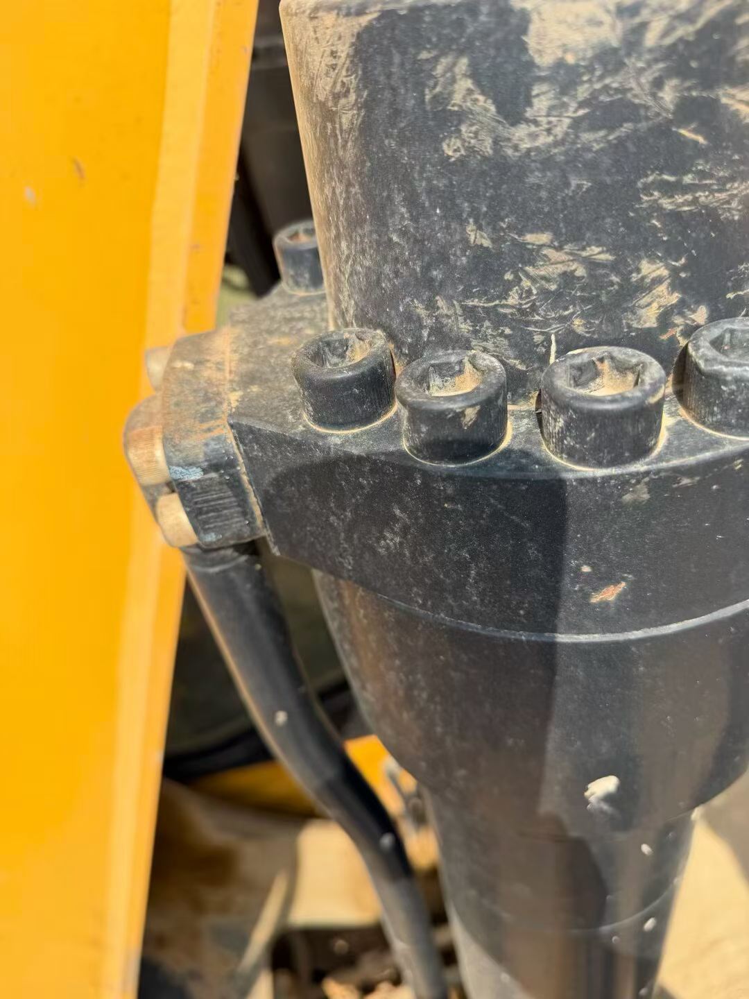 Buy Sany SY200C Used Excavator / 4
