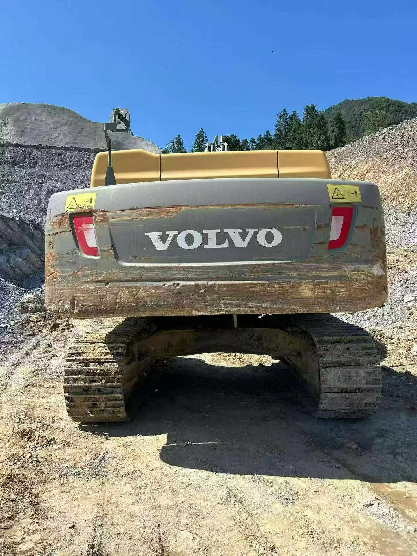 Buy Volvo L350F Used Excavator / 3
