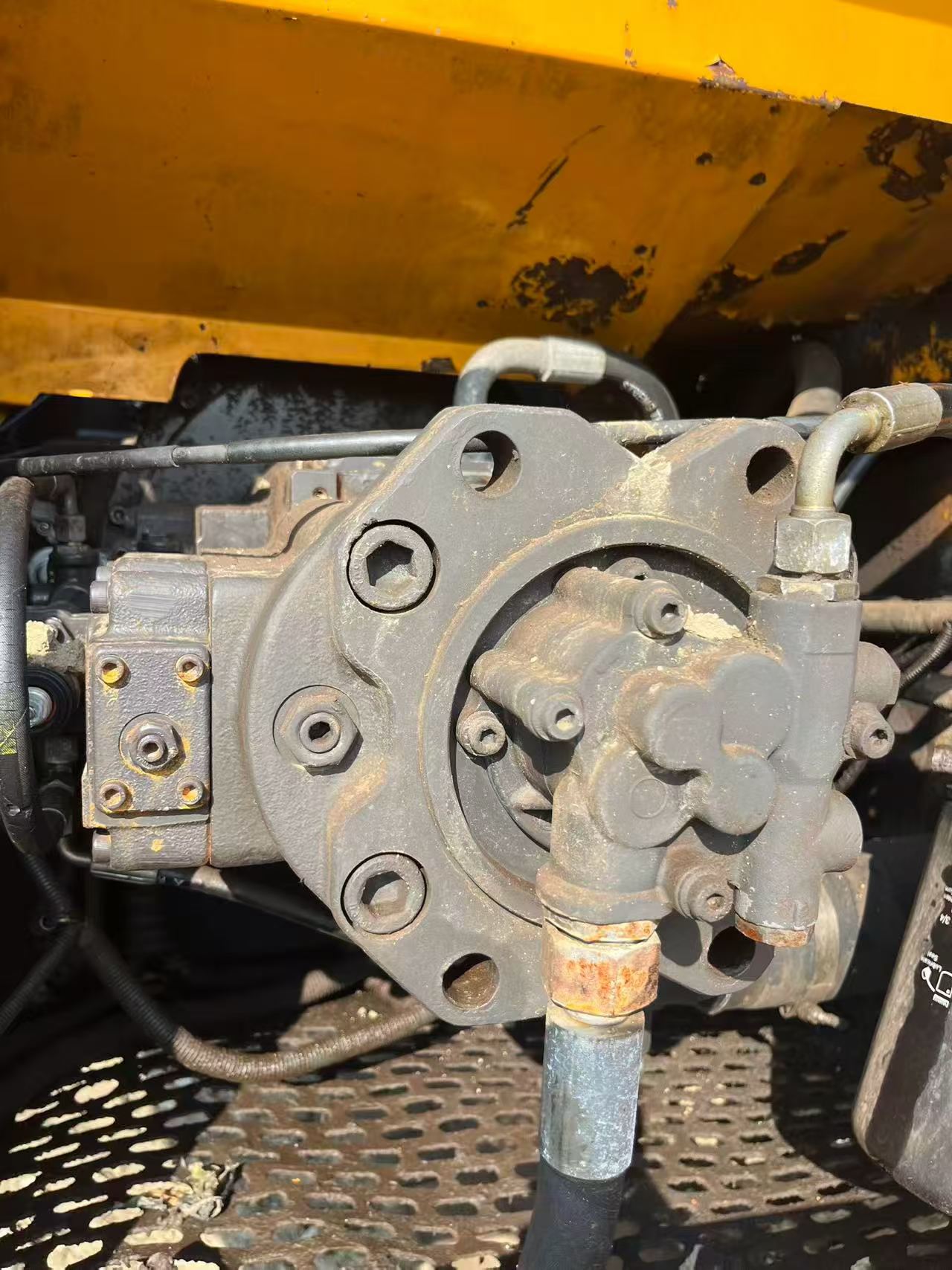 Buy Sany SY205C-8 Used Excavator / 6