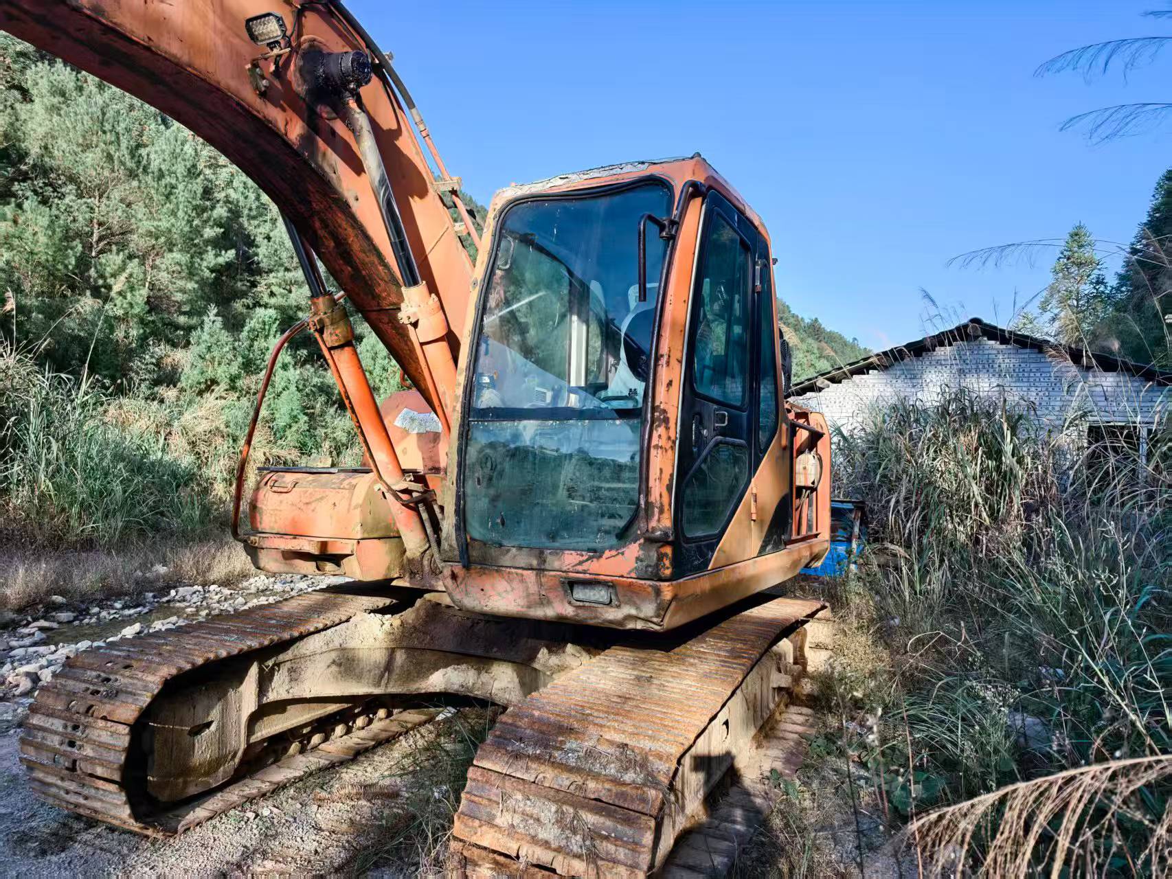 Buy Doosan DH150-7 Used Excavator / 2
