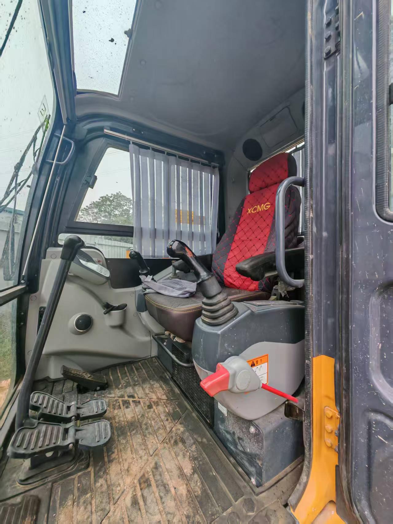 Buy XCMG XE60 Used Excavator / 7