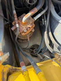 Buy Sumitomo SH200A5 Used Excavator / 4 Buy Sumitomo SH200A5 Used Excavator / 4
