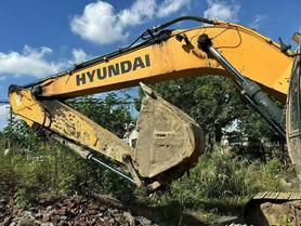 Buy Hyundai R215-7 Used Excavator / 2 Buy Hyundai R215-7 Used Excavator / 2