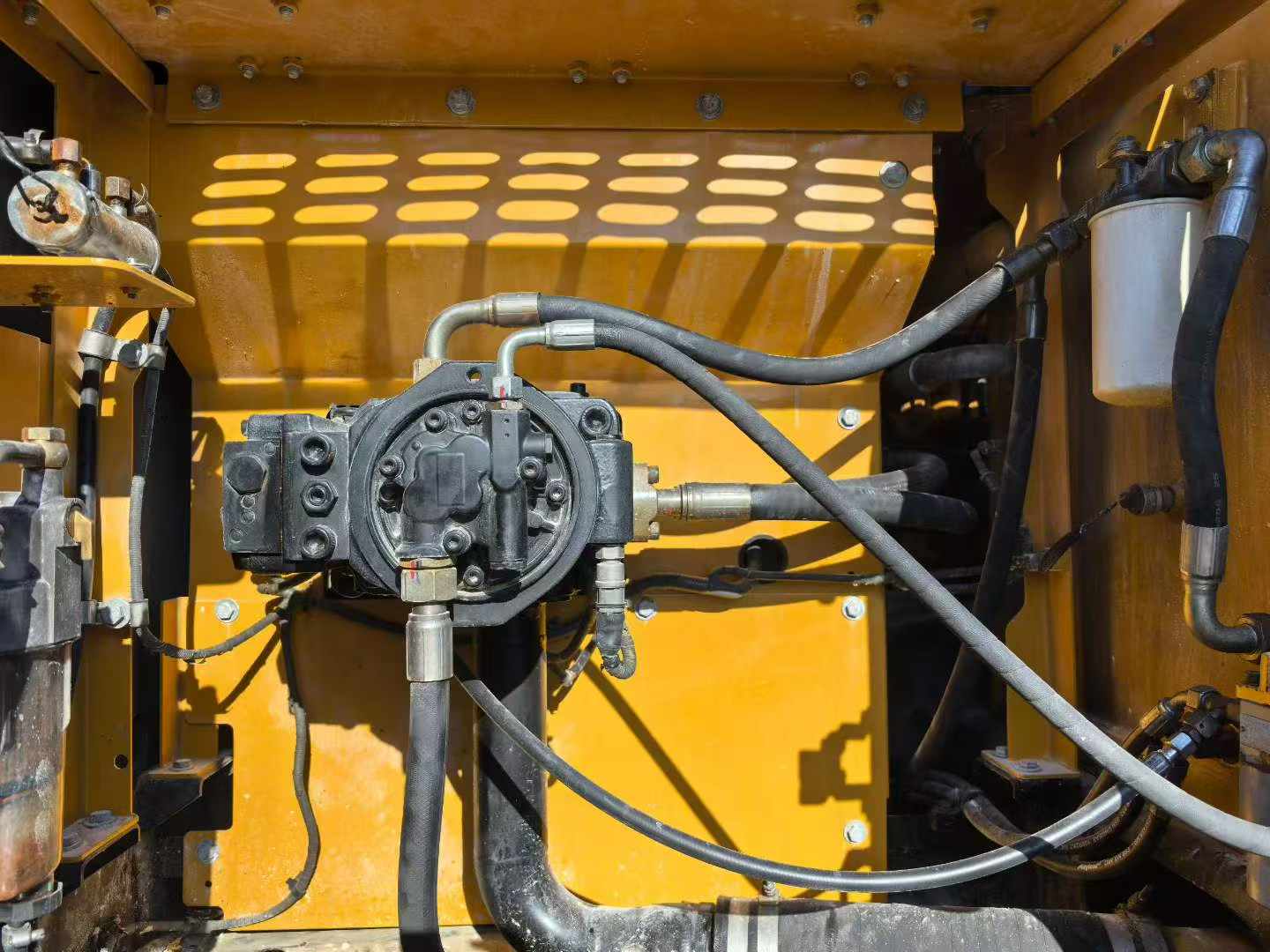Buy Sany SY245H Used Excavator / 6