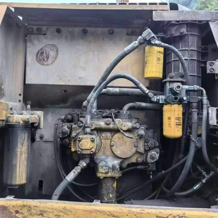 Buy Caterpillar 320D Used Excavator / 1