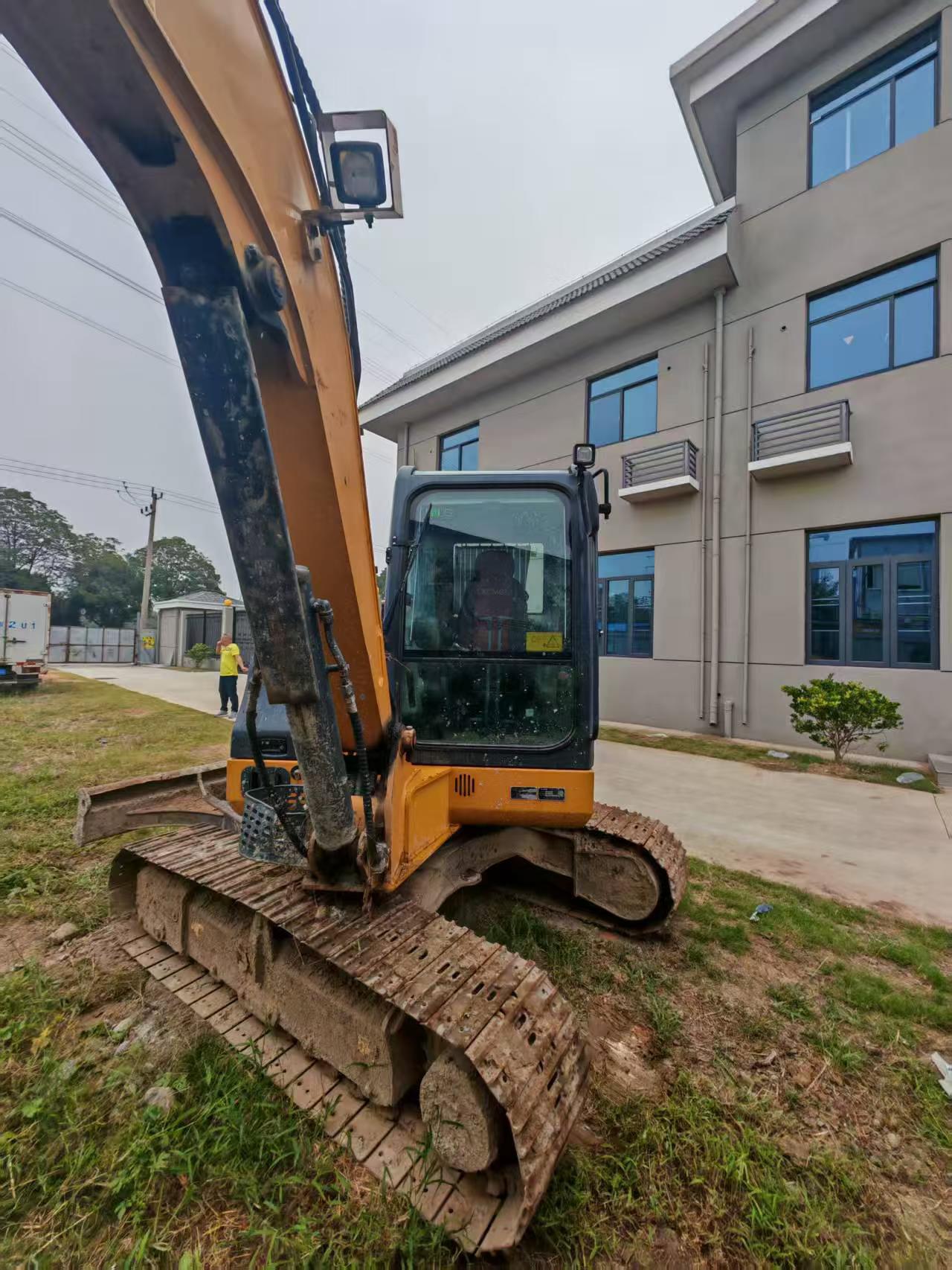 Buy XCMG XE60 Used Excavator / 6
