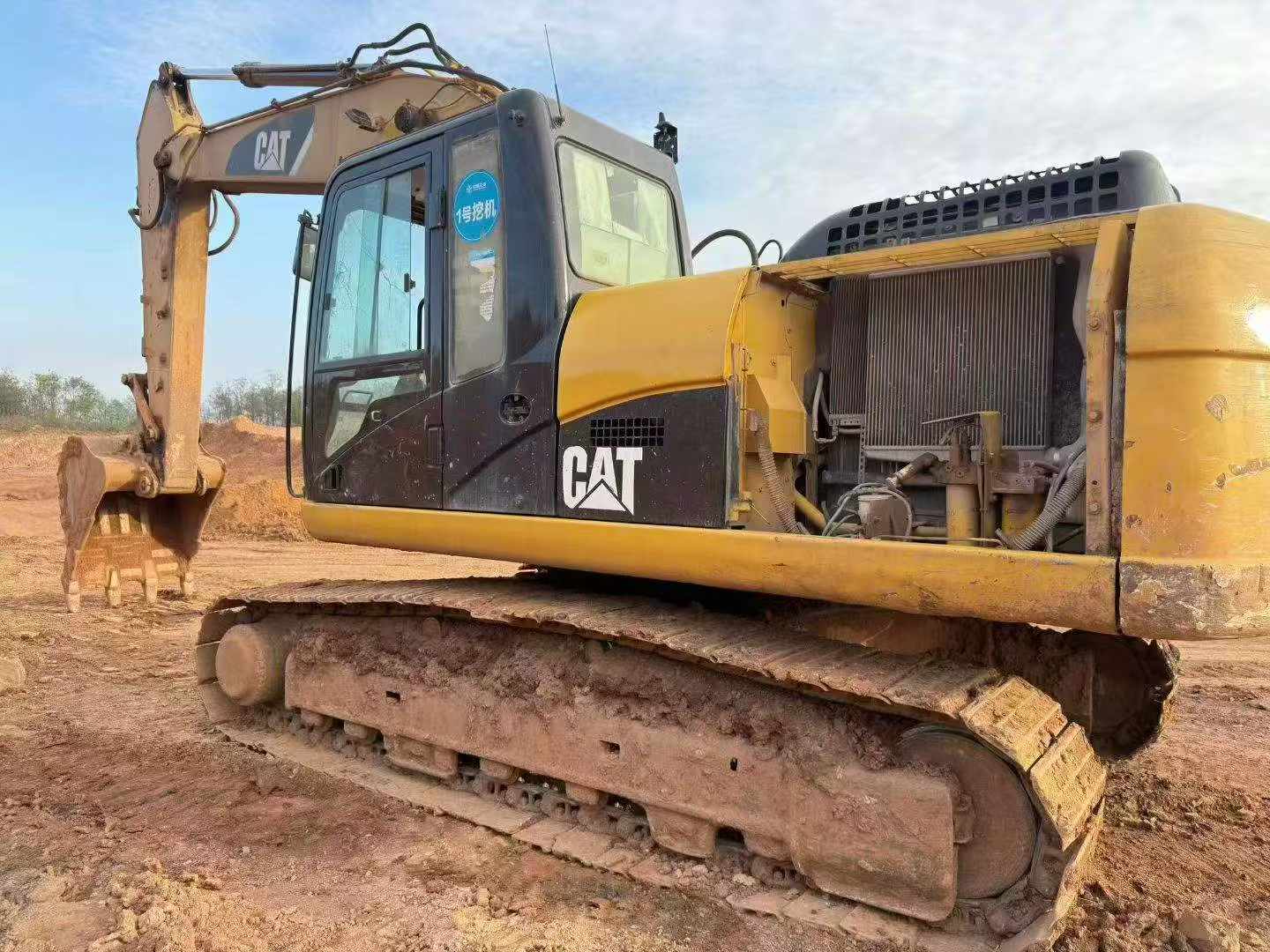 Buy Caterpillar 324D Used Excavator / 2