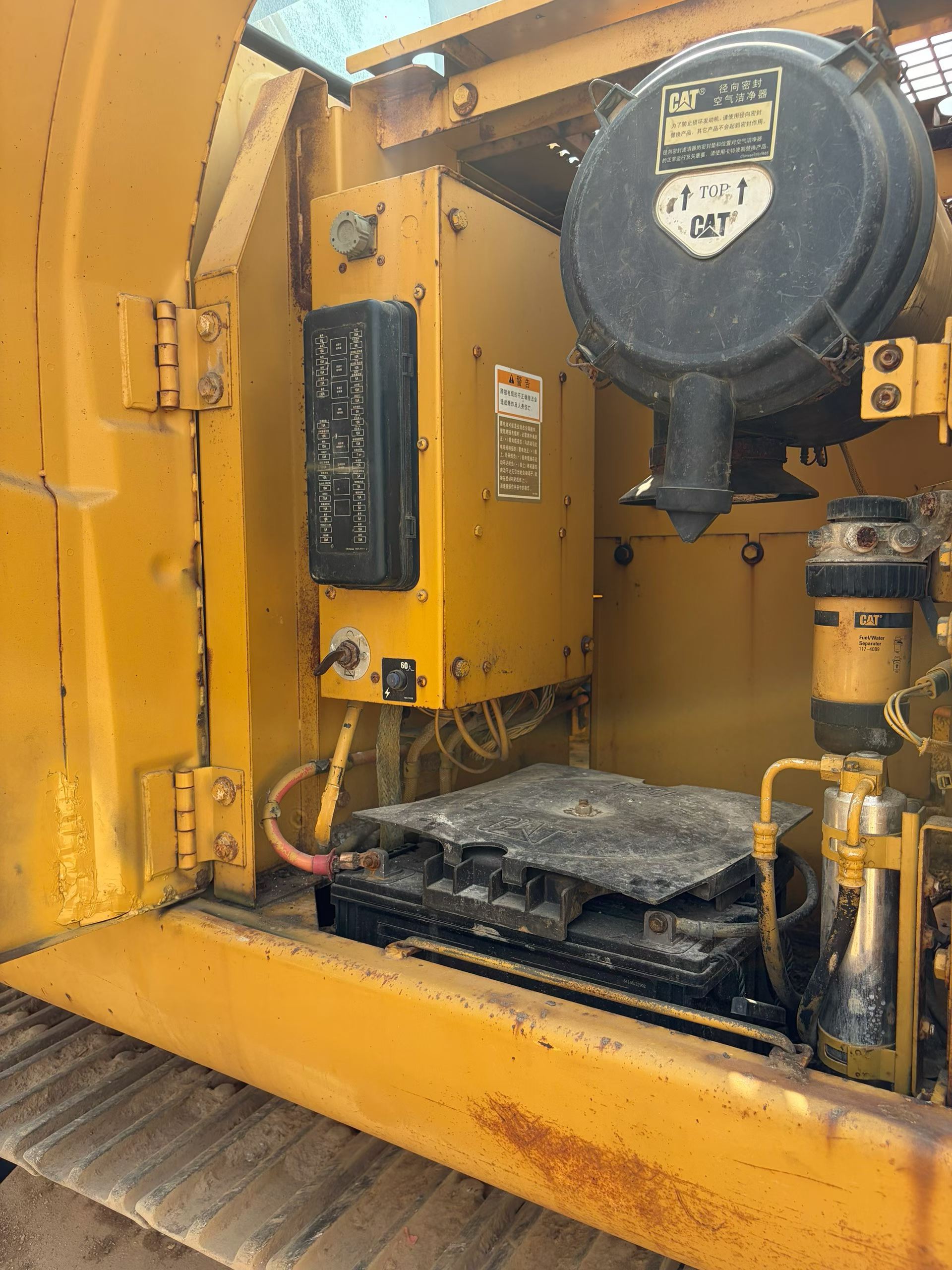Buy Caterpillar 320C Used Excavator / 3