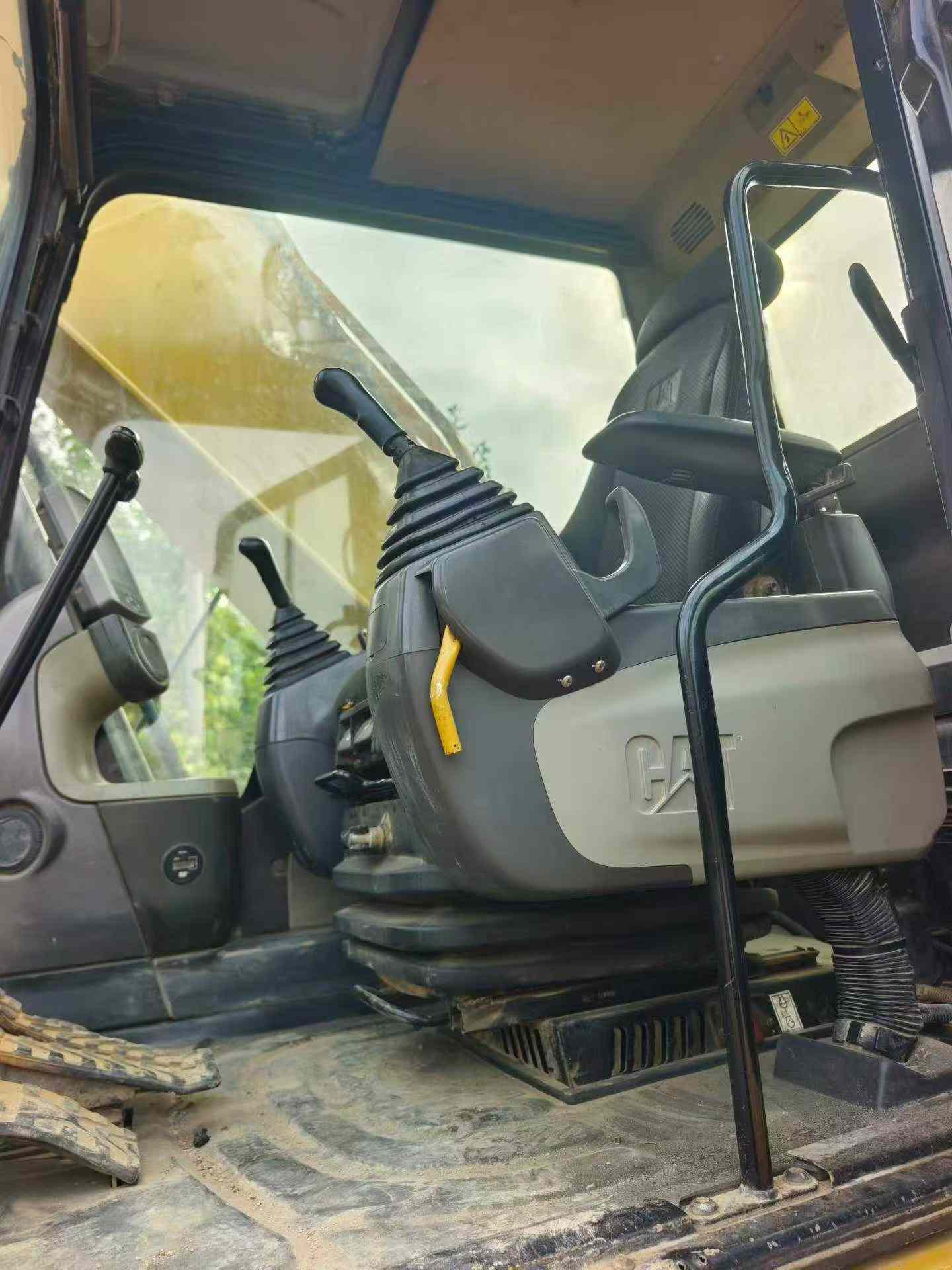 Buy Caterpillar 330B Used Excavator / 8