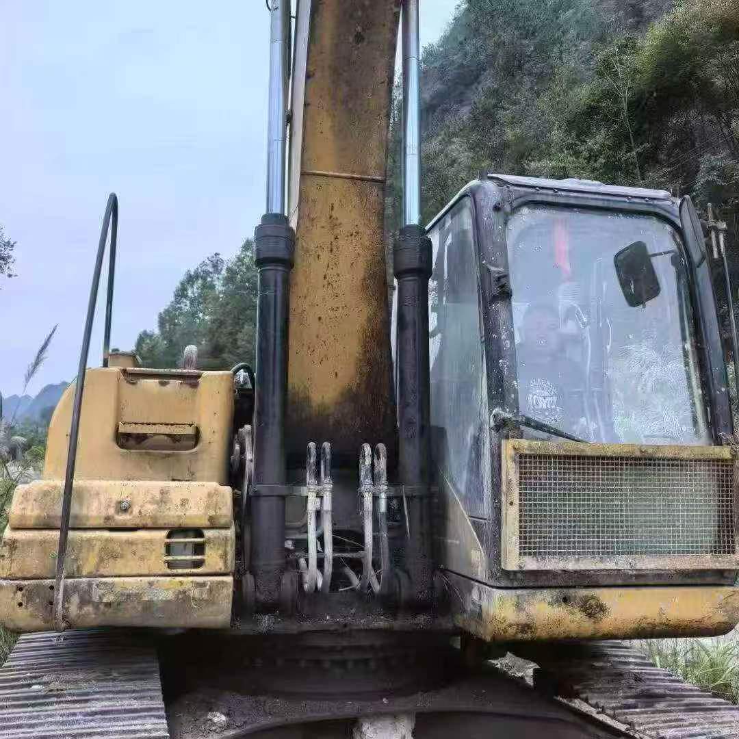 Buy Caterpillar 320D Used Excavator / 2