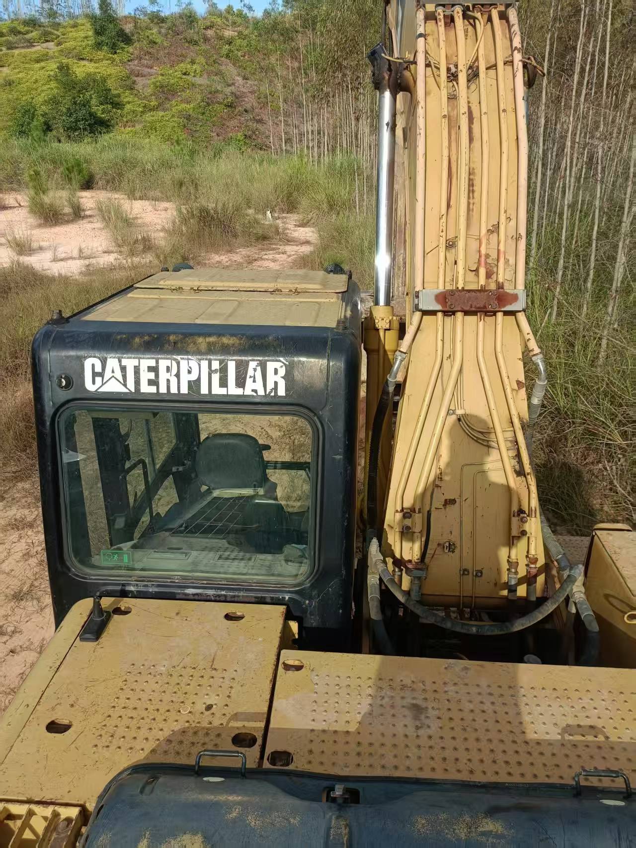 Buy Caterpillar 320D Used Excavator / 4