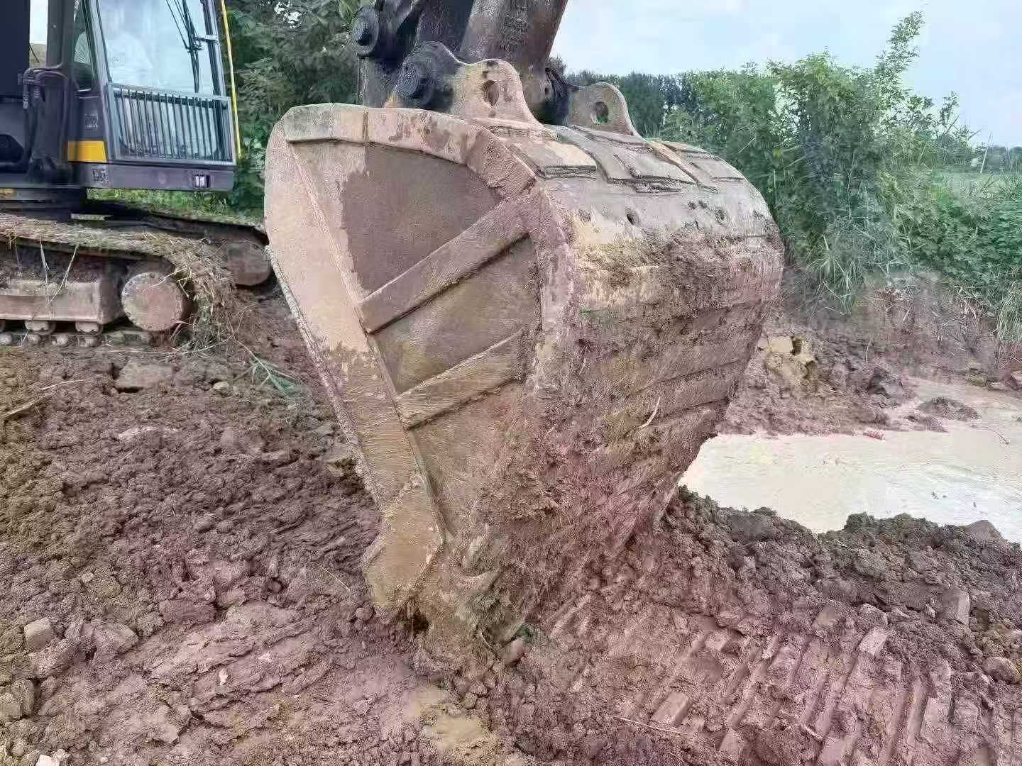 Buy Volvo EC240 Used Excavator / 5