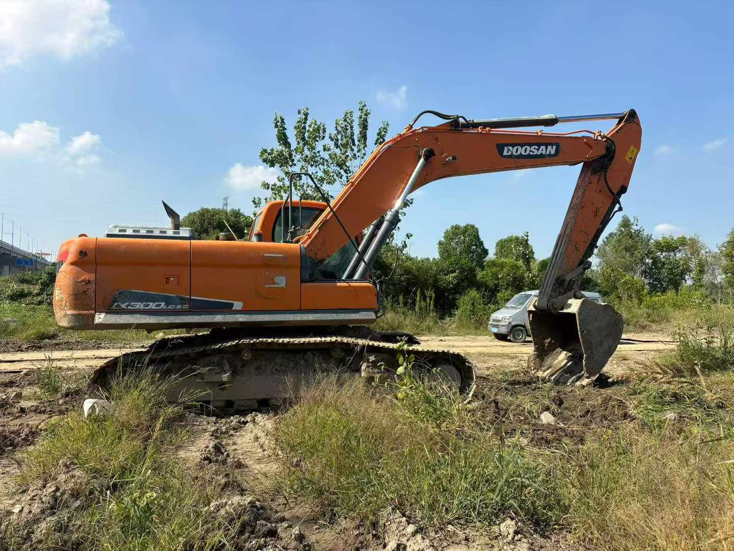 Buy Doosan DX260LC Used Excavator / 2