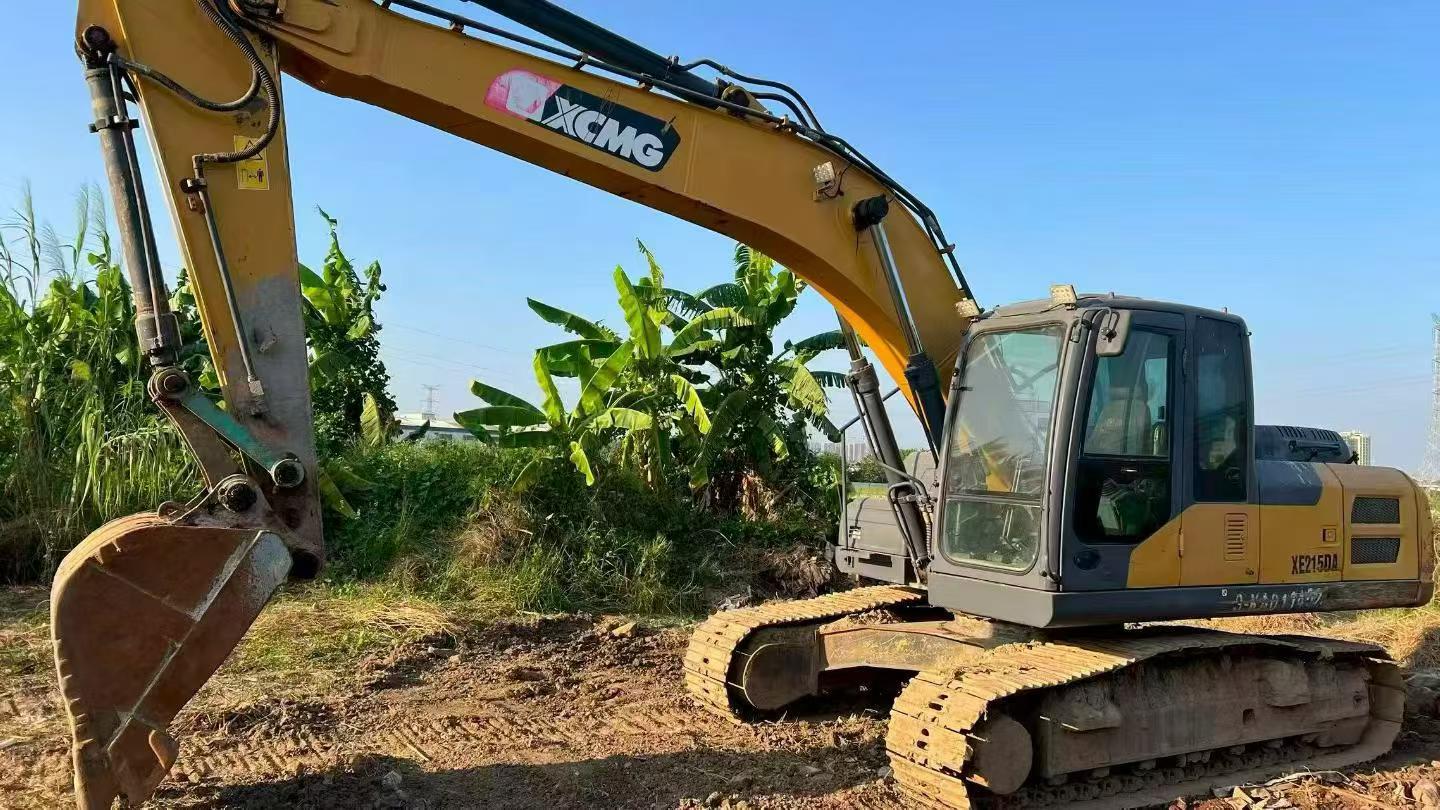 Buy XCMG XE200DA Used Excavator / 3