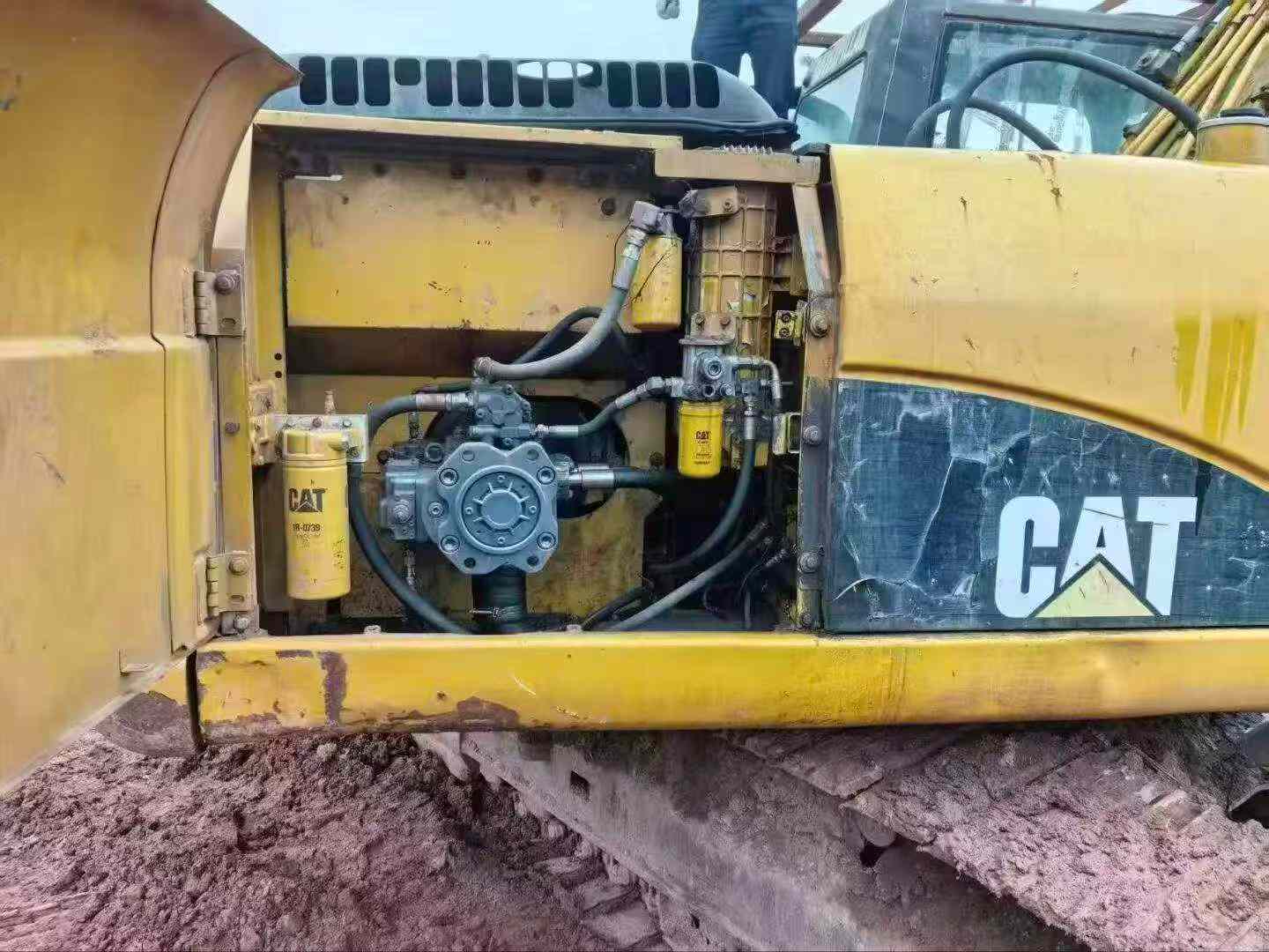 Buy Caterpillar 320D Used Excavator / 3
