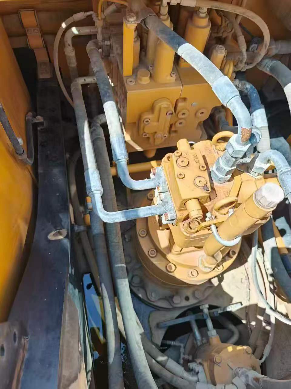 Buy Sany SY200H Used Excavator / 2