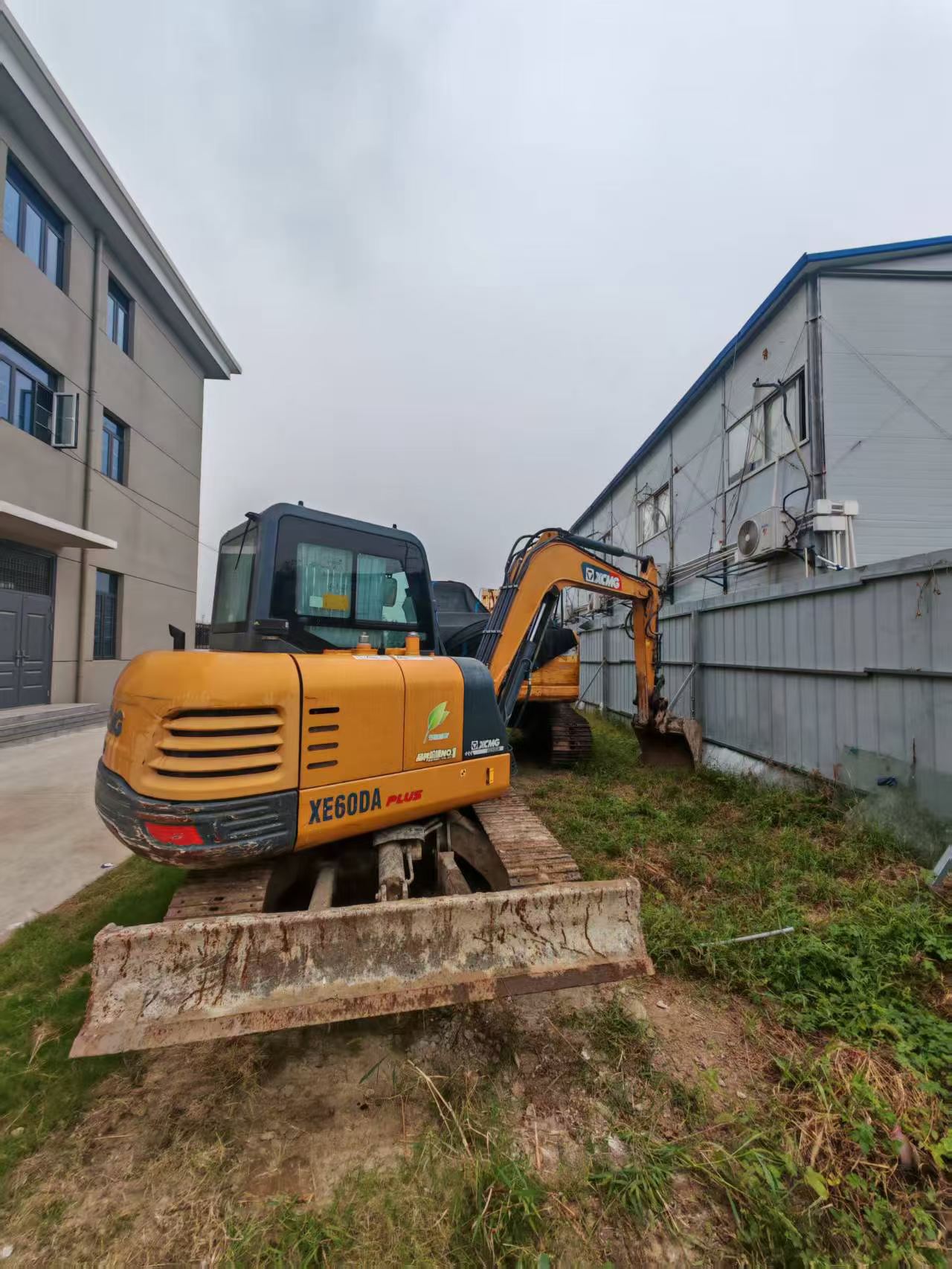 Buy XCMG XE60 Used Excavator / 2