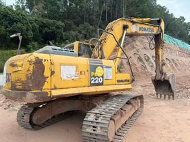 Buy Komatsu PC220-8 Used Excavator / 3 Buy Komatsu PC220-8 Used Excavator / 3