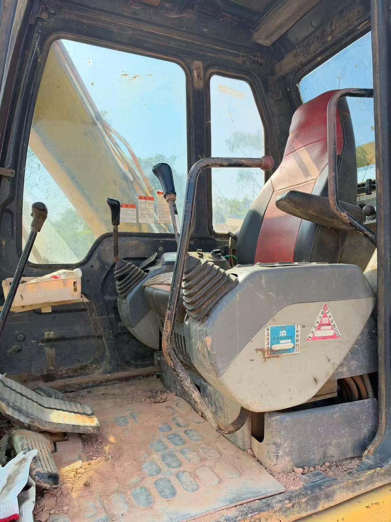 Buy Komatsu PC60-7 Used Excavator / 9