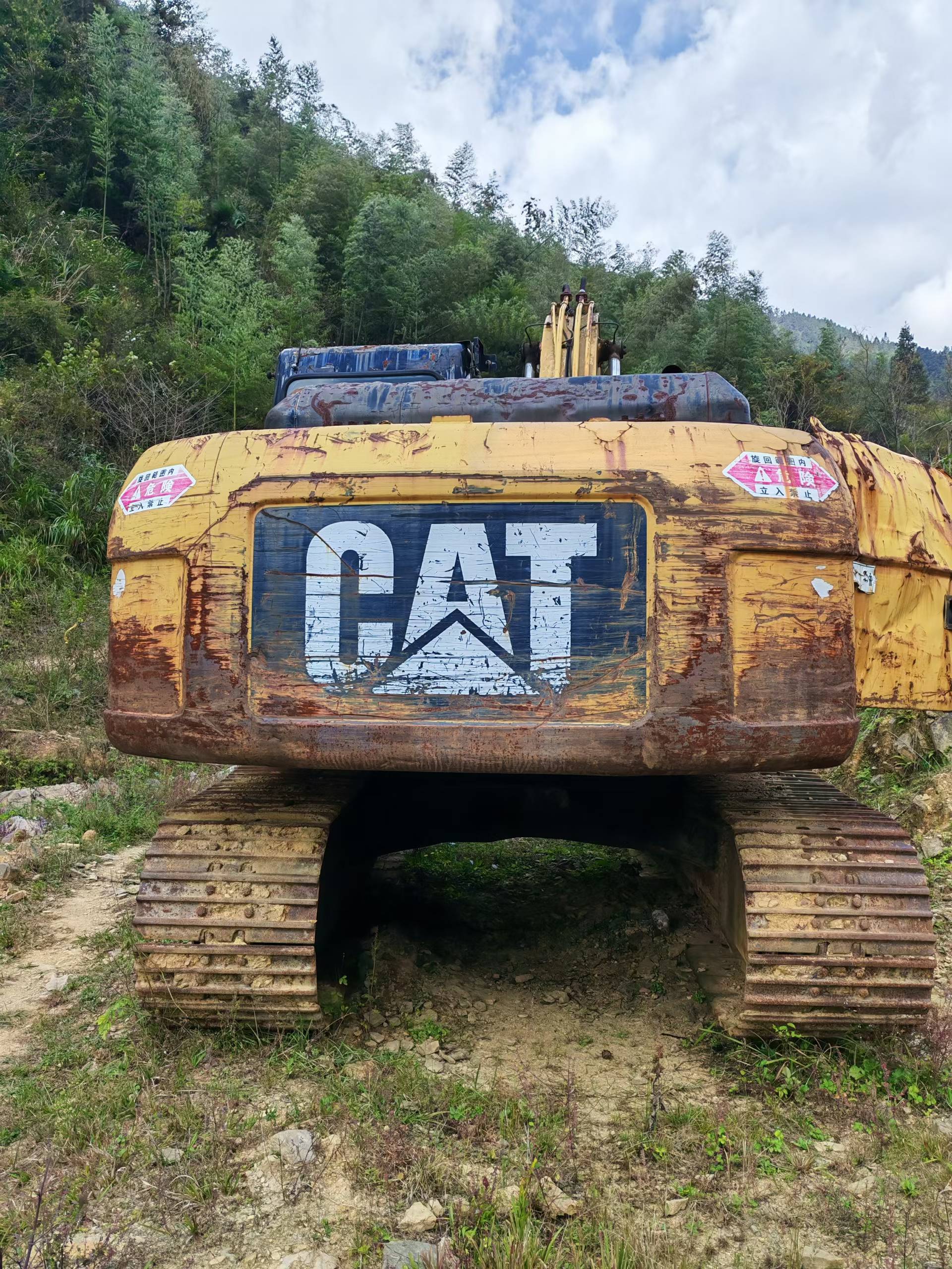 شراء حفارة Caterpillar M318 مستعملة / 7