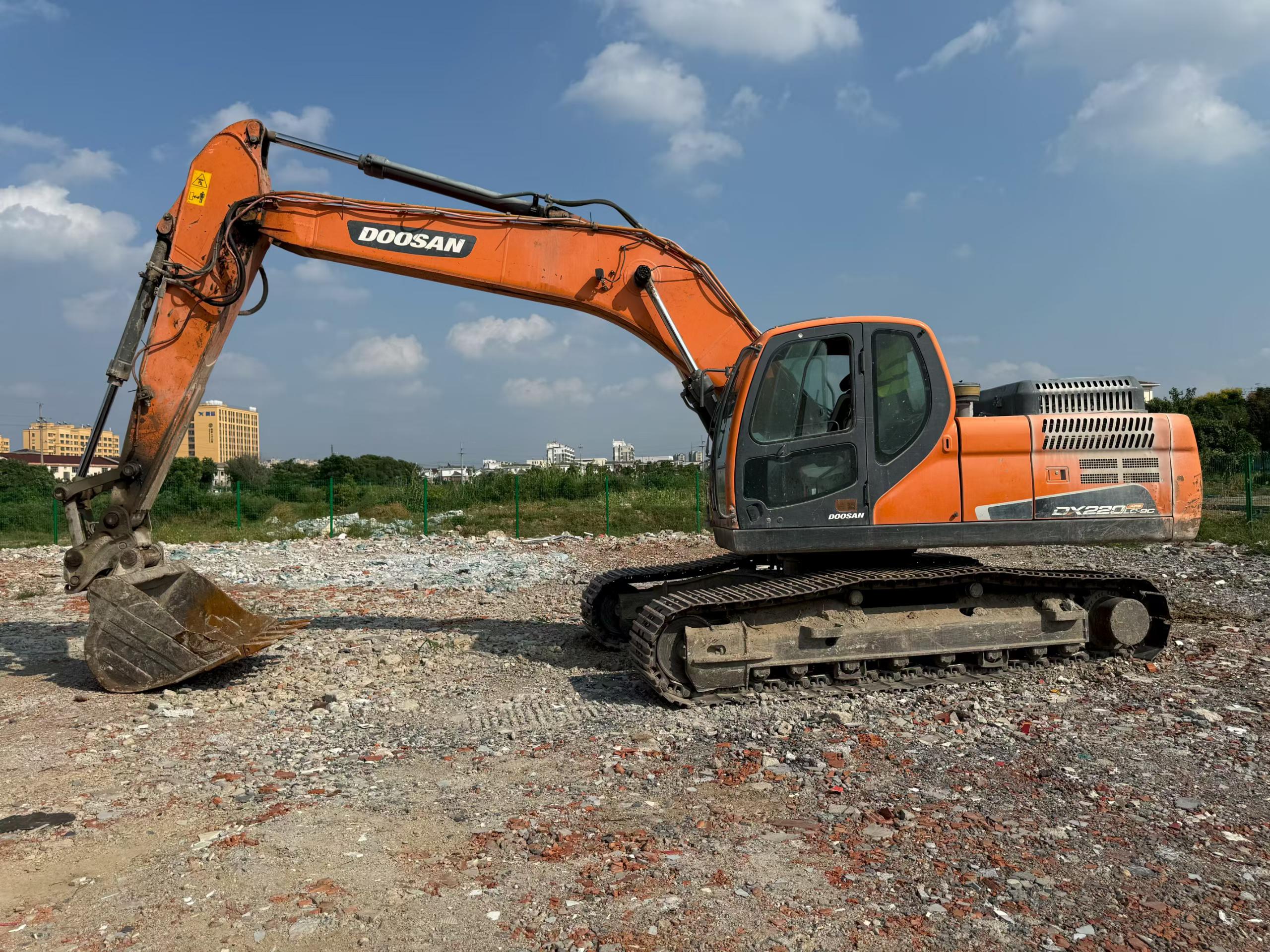 Buy Doosan DH220 Used Excavator / 2