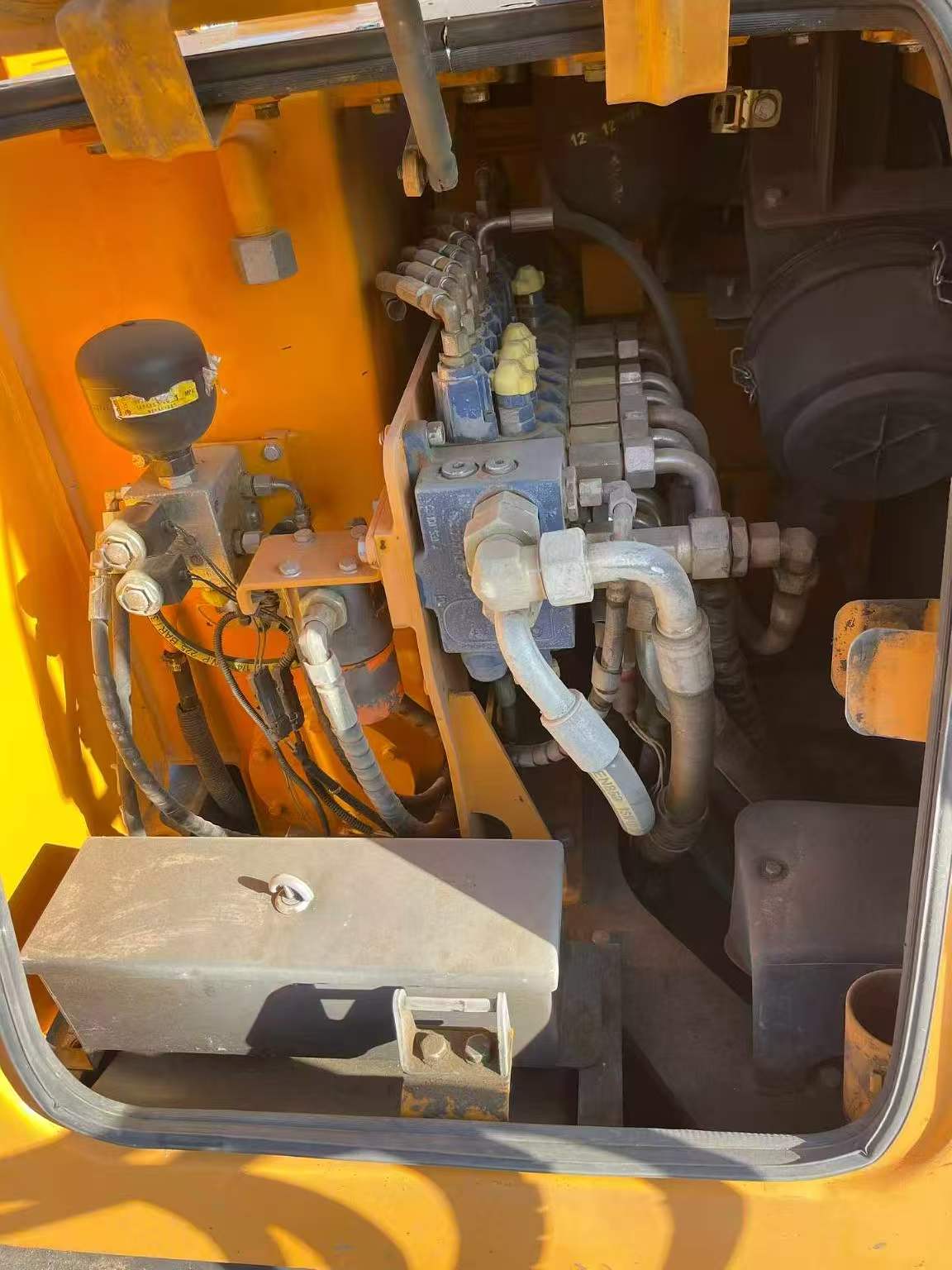 Buy Sany SY60 Used Excavator / 9