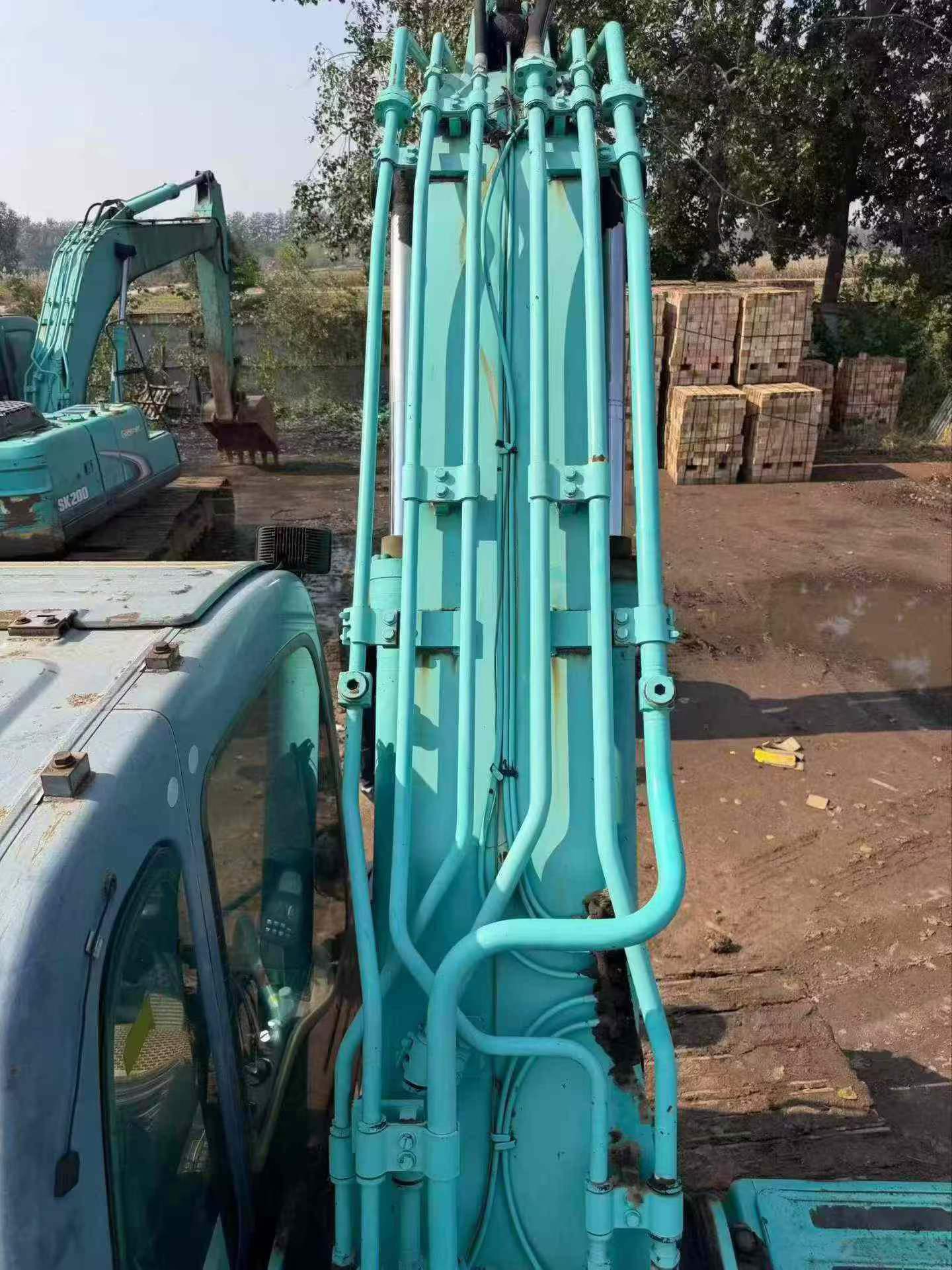 Buy Kobelco SK200-2 Used Excavator / 5