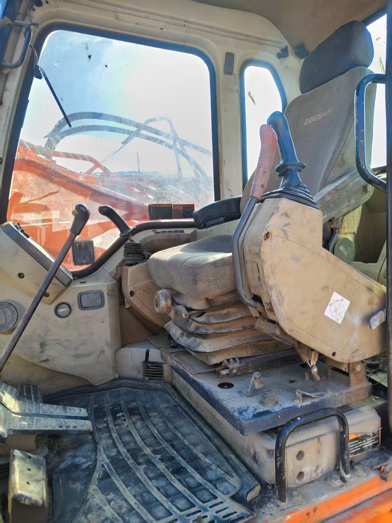 Buy Doosan DH150-7 Used Excavator / 8