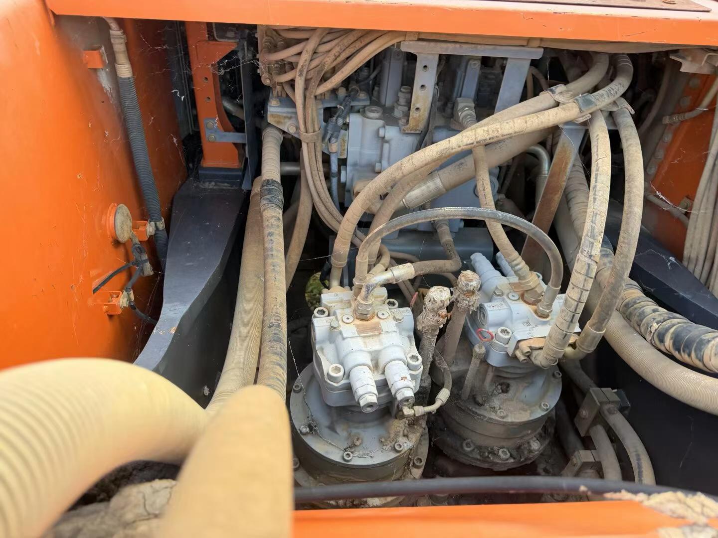 Buy Hitachi ZX490LCH-5A Used Excavator / 6