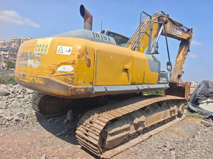 Buy XCMG XE245DK Used Excavator / 1