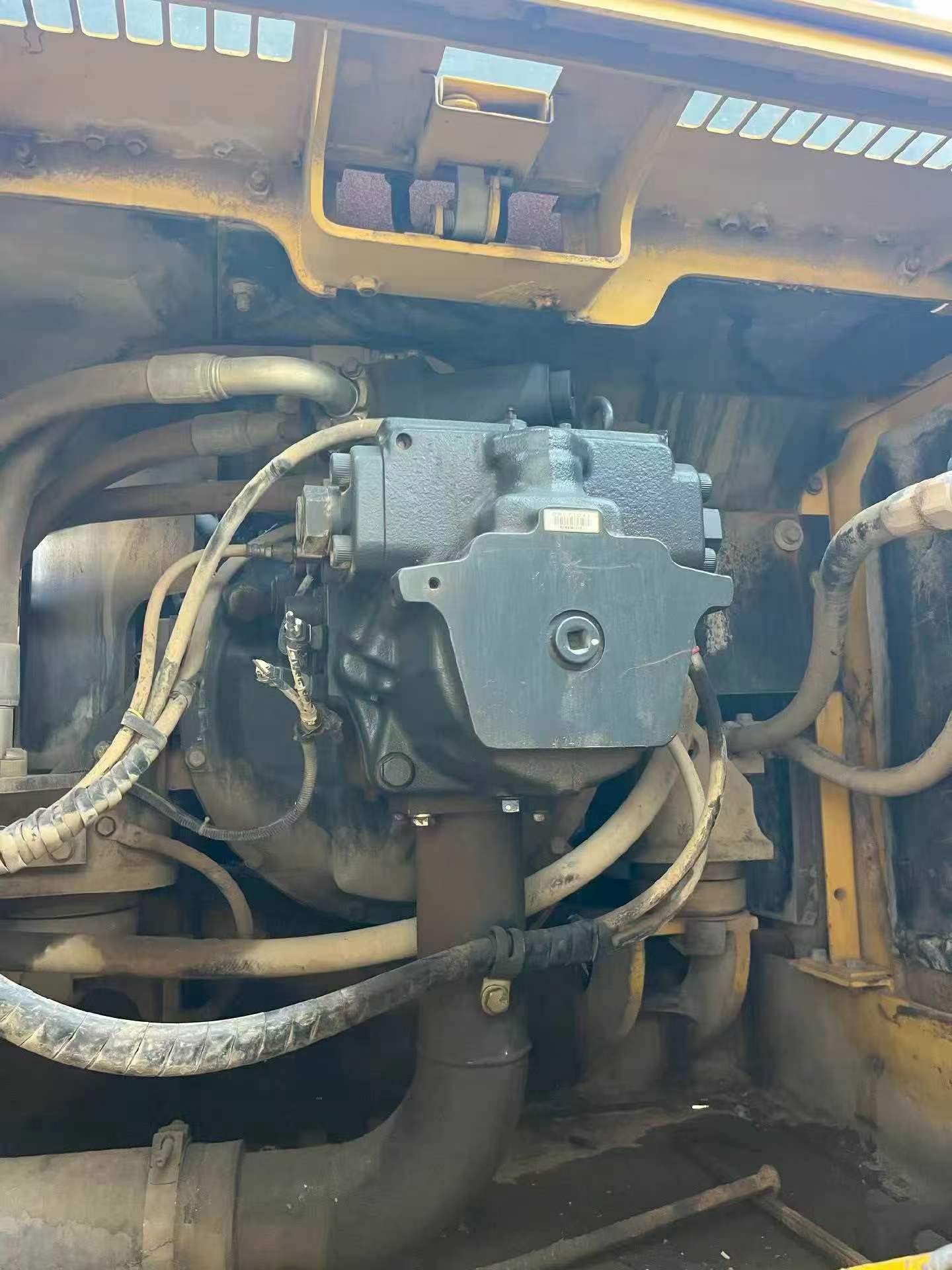 Buy Komatsu PC300-7 Used Excavator / 2