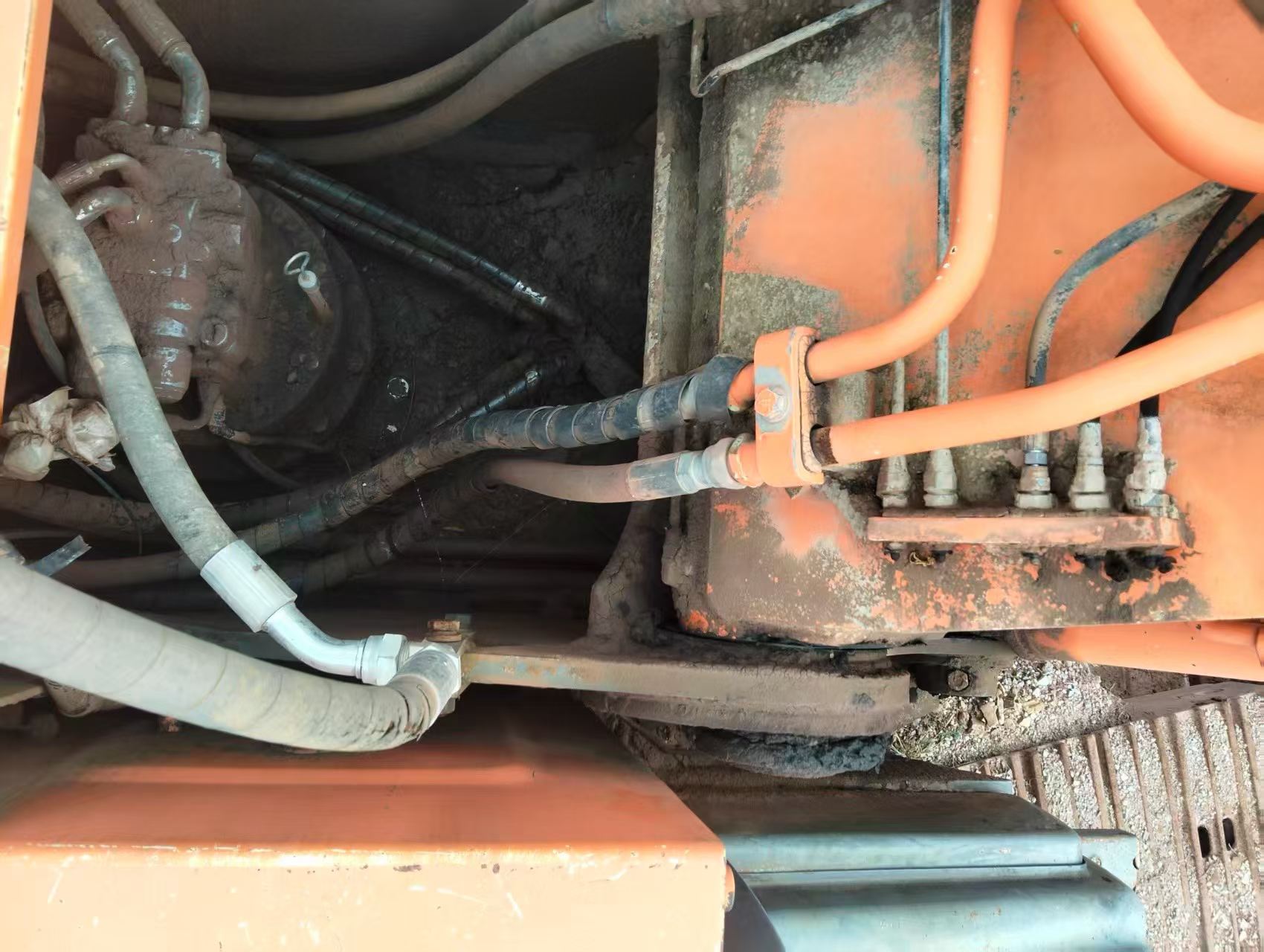 Buy Hitachi EX250-5 Used Excavator / 8