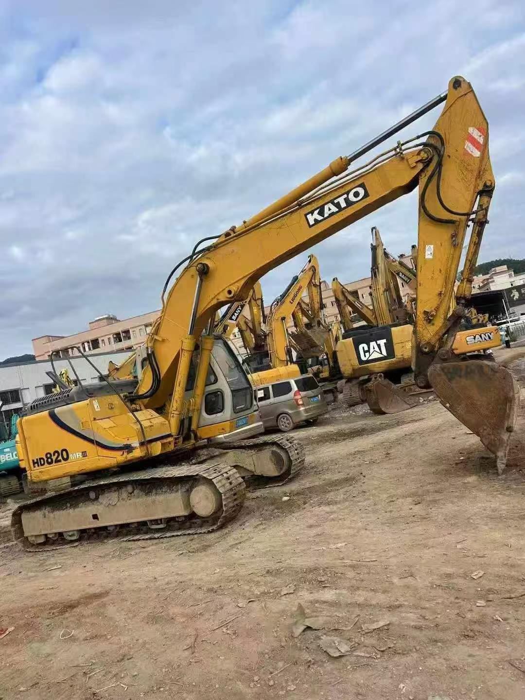Buy Kato HD823MR-6 Used Excavator / 4