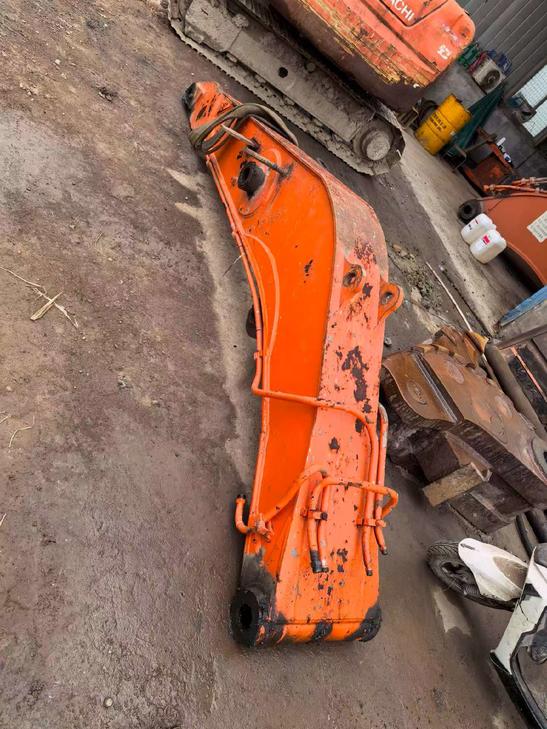 Buy Hitachi EX130 Used Excavator / 1