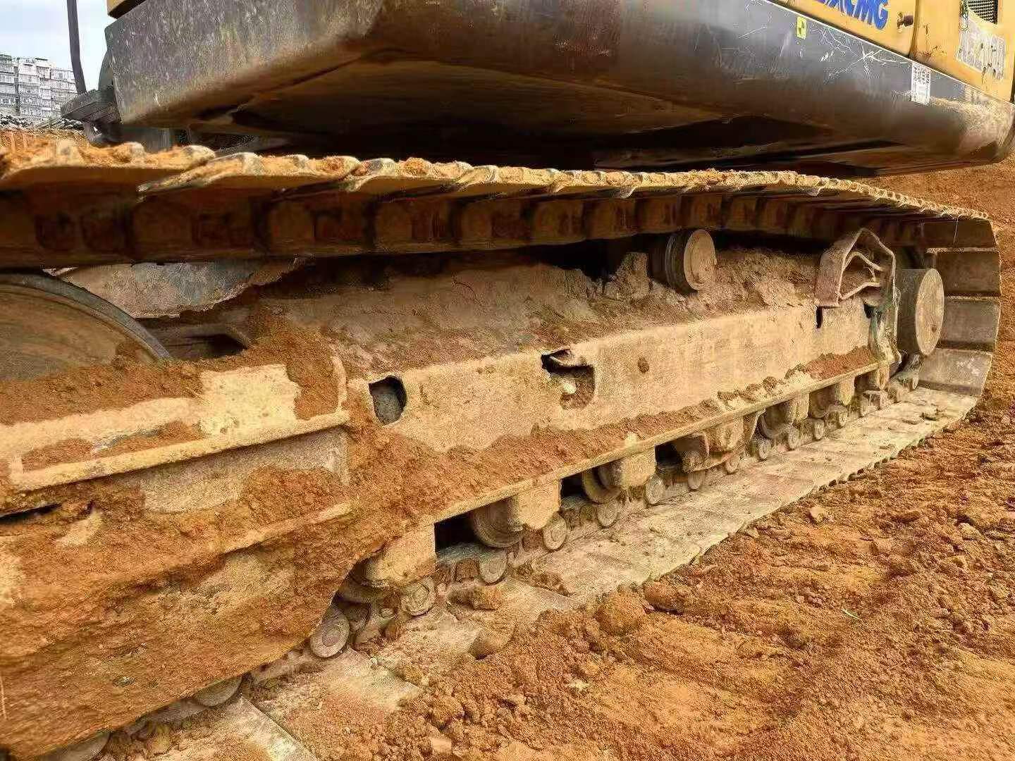 Compre Escavadeira XCMG XE150 Usada / 9