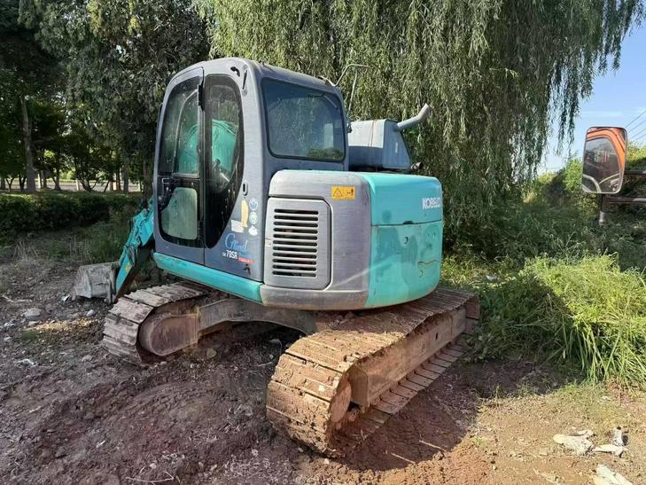 Buy Kobelco SK70 Used Excavator / 1