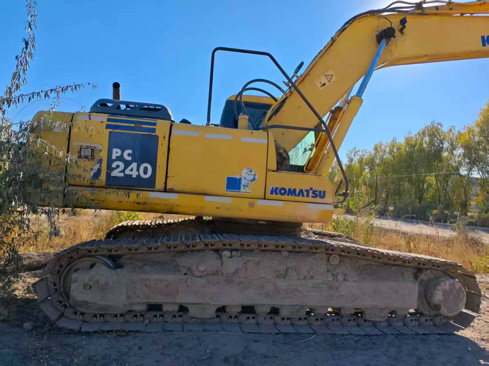 Buy Komatsu PC240-6 Used Excavator / 2