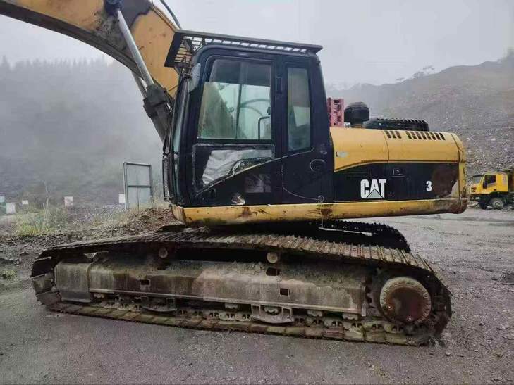 Buy Caterpillar 324D Used Excavator / 1