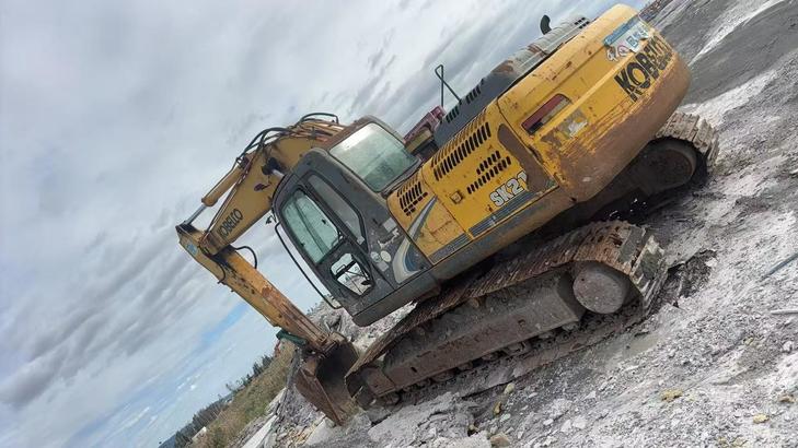 Buy Kobelco SK210-6 Used Excavator / 1