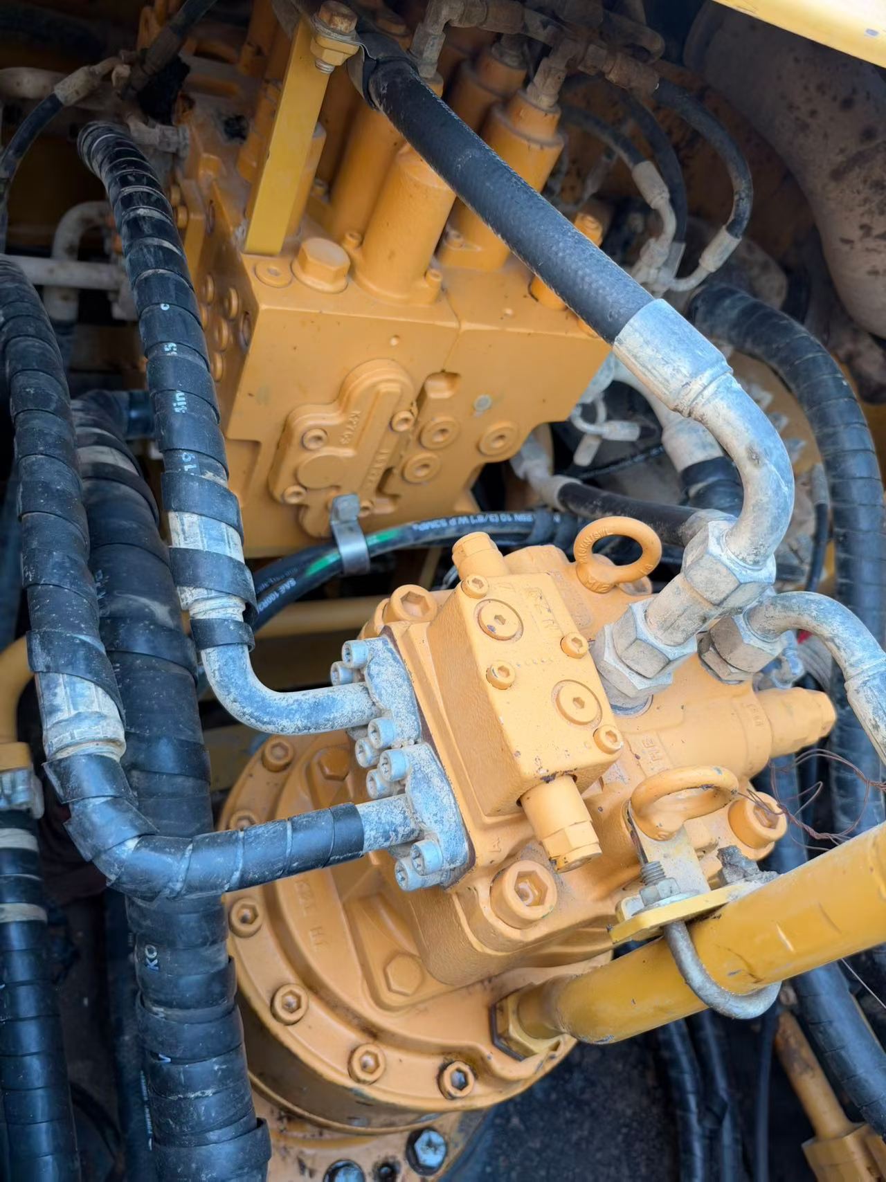 Buy Sany SY245H Used Excavator / 6