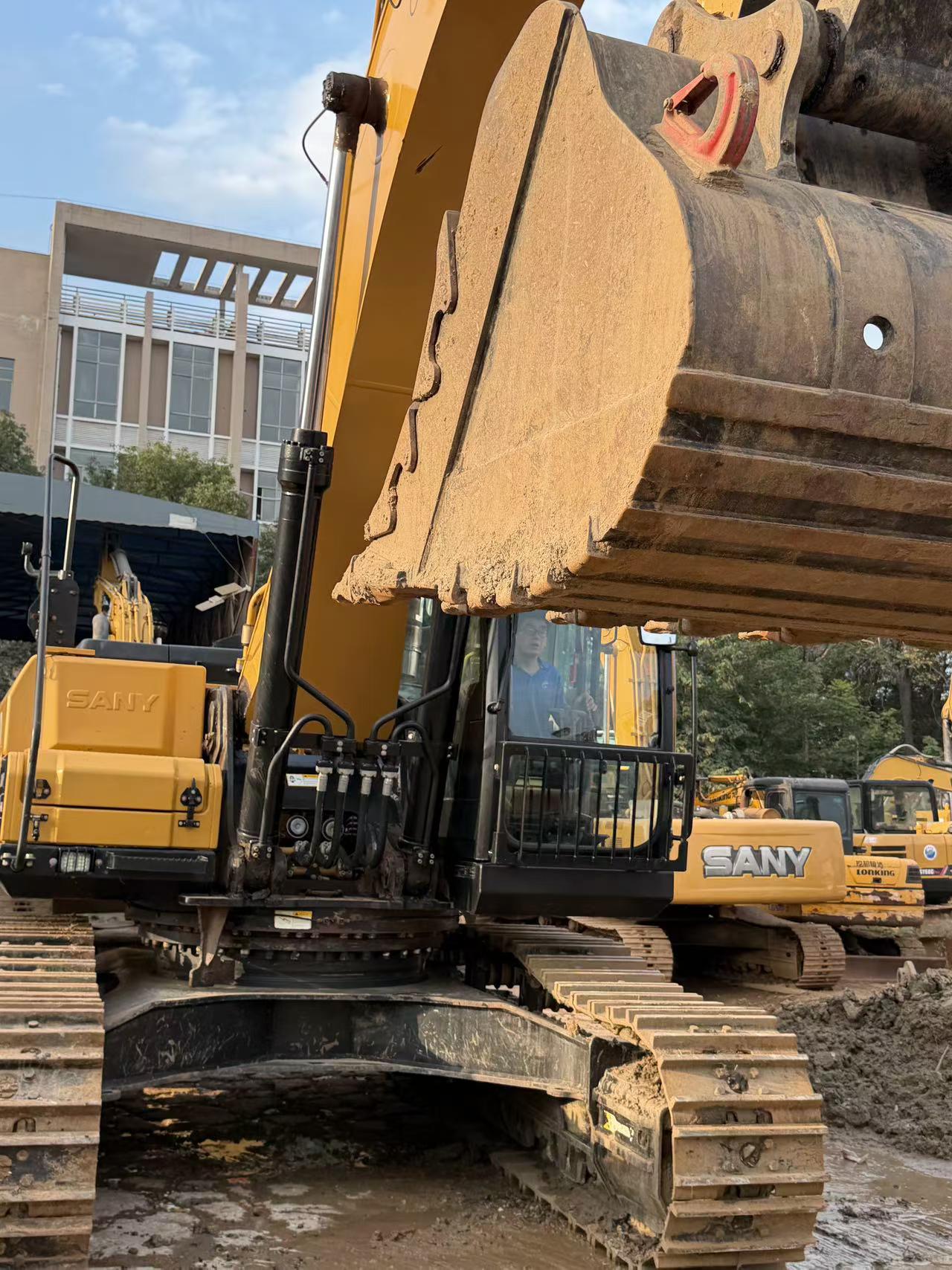 Buy Sany SY375H Used Excavator / 9