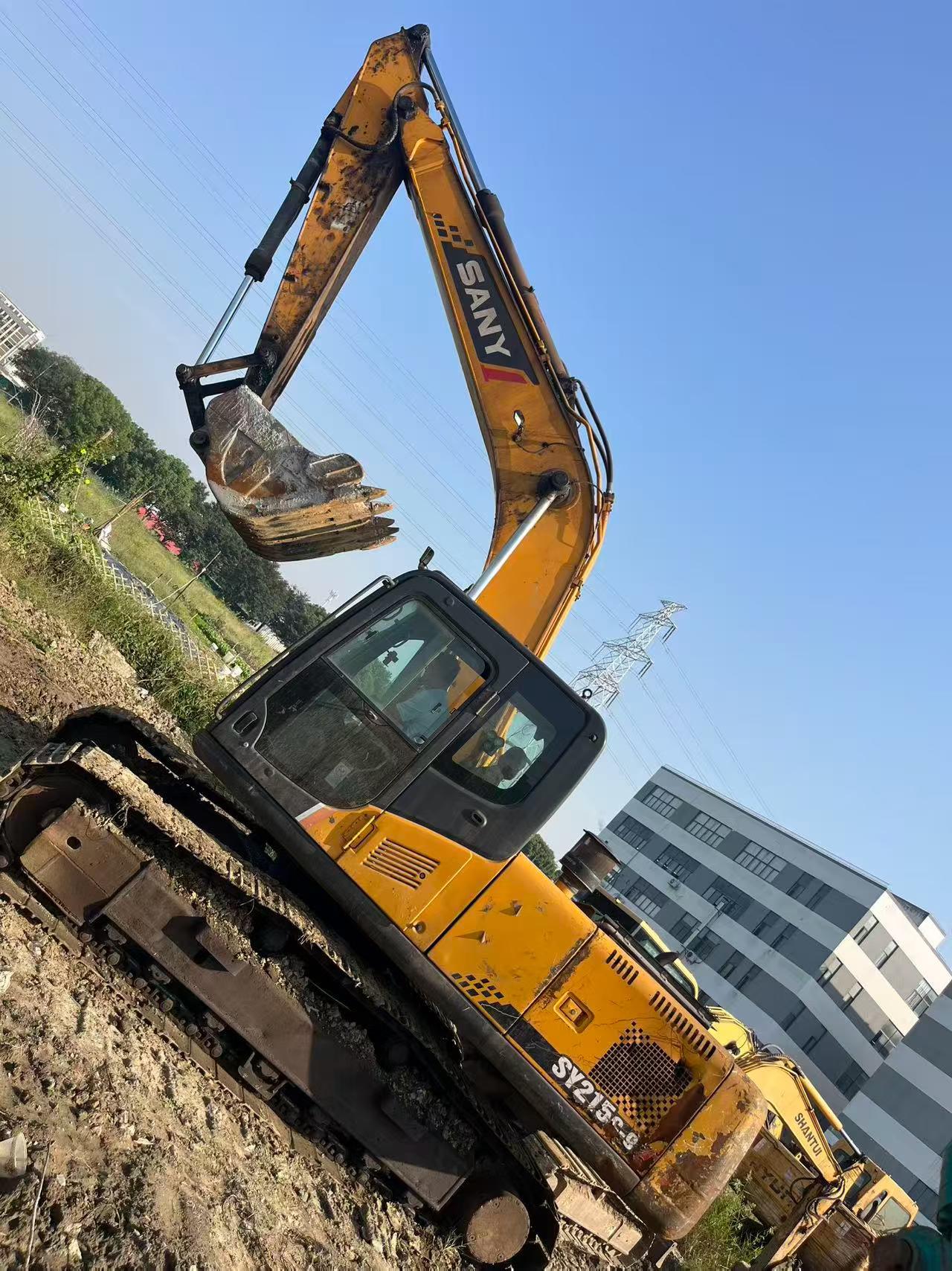 Buy Sany SY205C-8 Used Excavator / 2