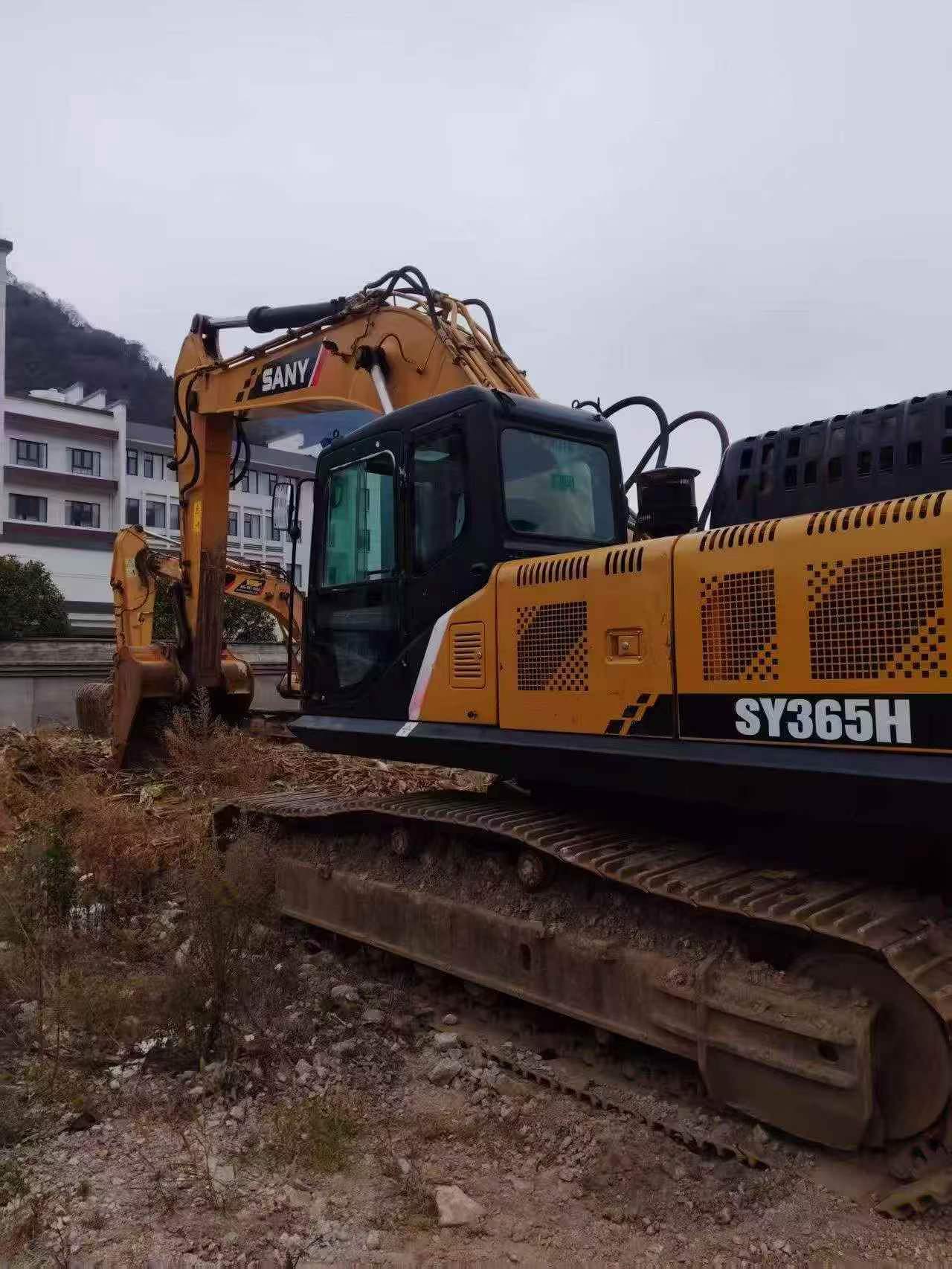 شراء حفارة Sany SY305C مستعملة / 2