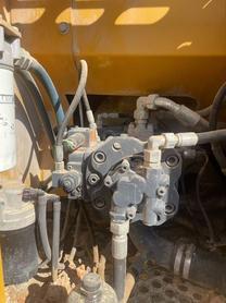Buy XCMG XE135B Used Excavator / 4 Buy XCMG XE135B Used Excavator / 4