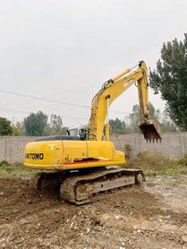 Buy Sumitomo SH200-3 Used Excavator / 2 Buy Sumitomo SH200-3 Used Excavator / 2
