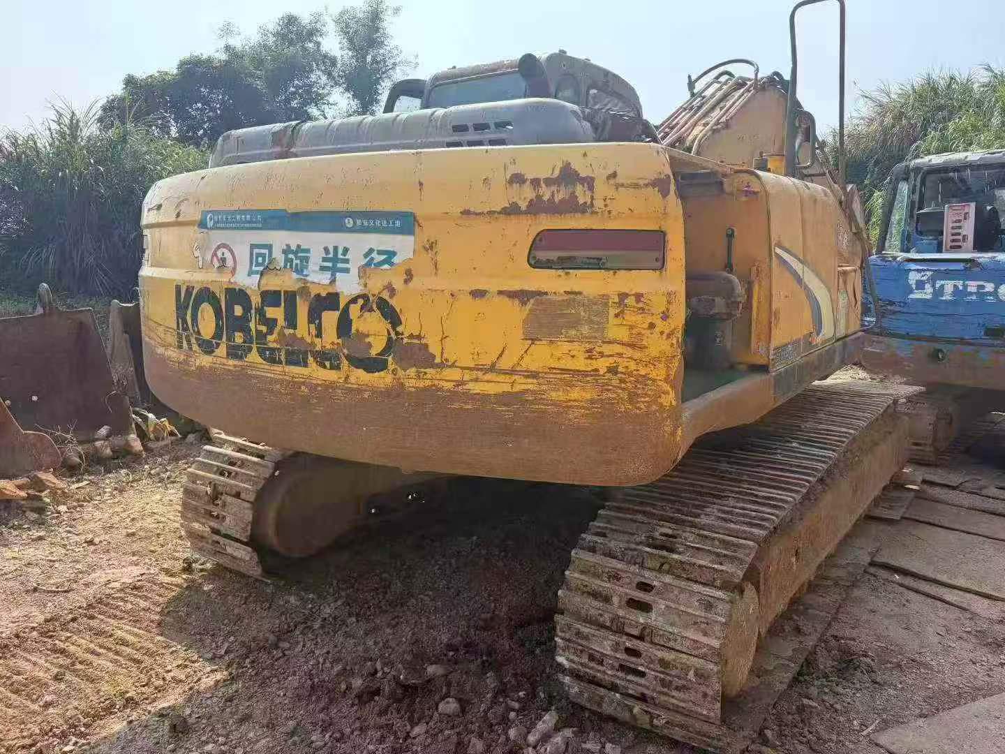 Buy Kobelco SK210 Used Excavator / 2