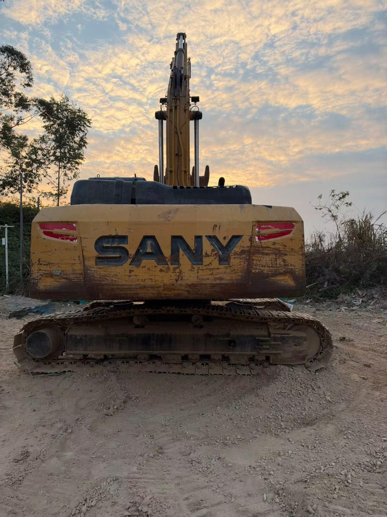 Buy Sany SY245H Used Excavator / 9