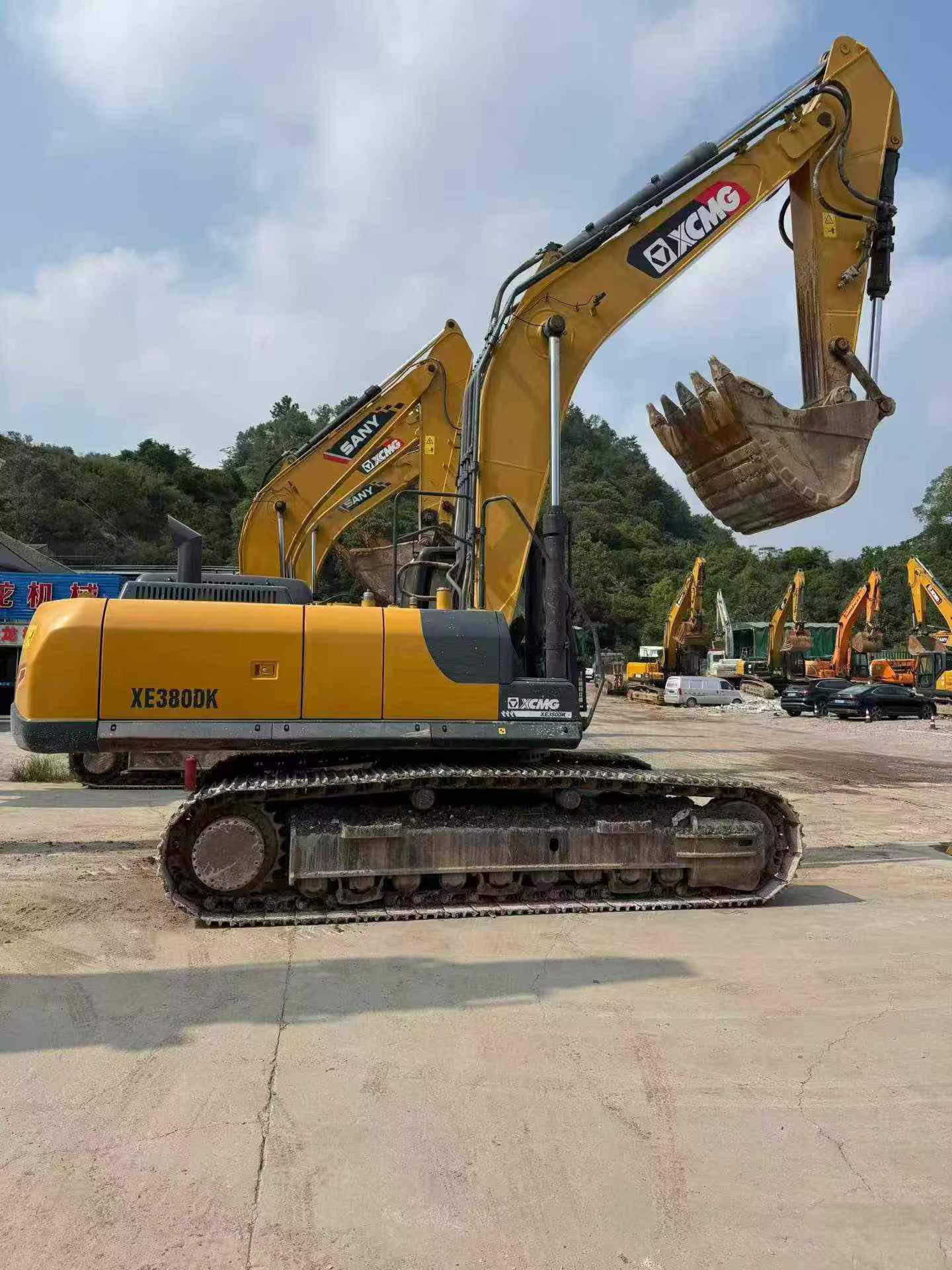 Buy XCMG XE380K Used Excavator / 2